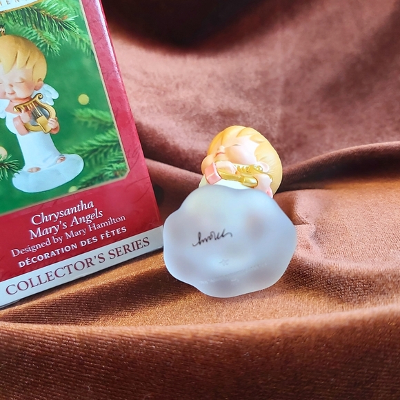 Hallmark Collectable ornament Chrysantha - Picture 2 of 6